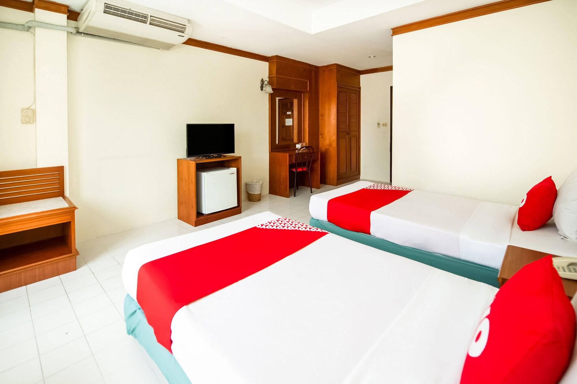 Phuket Oyo 320 Regent 2002 Guest House מראה חיצוני תמונה