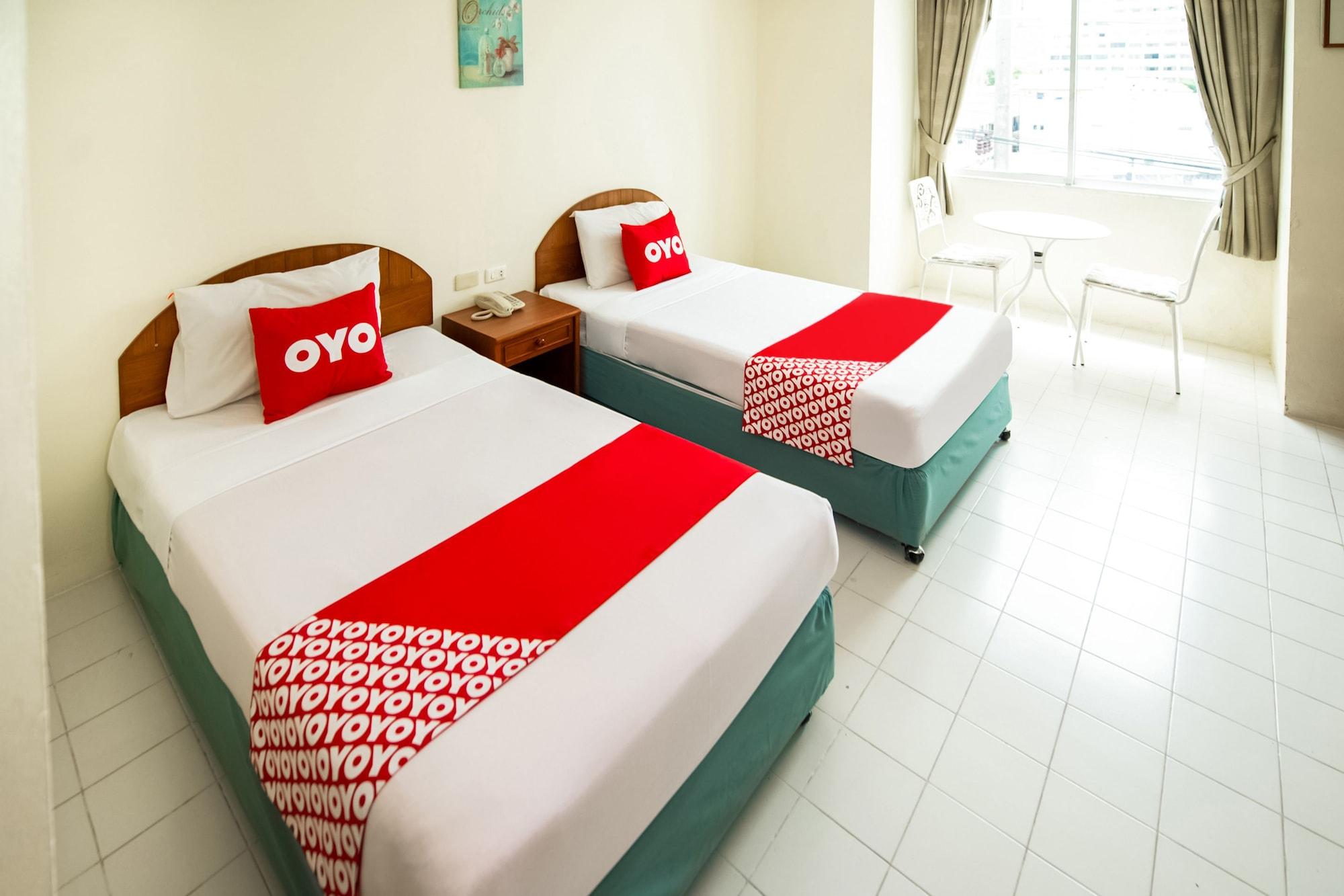 Phuket Oyo 320 Regent 2002 Guest House מראה חיצוני תמונה