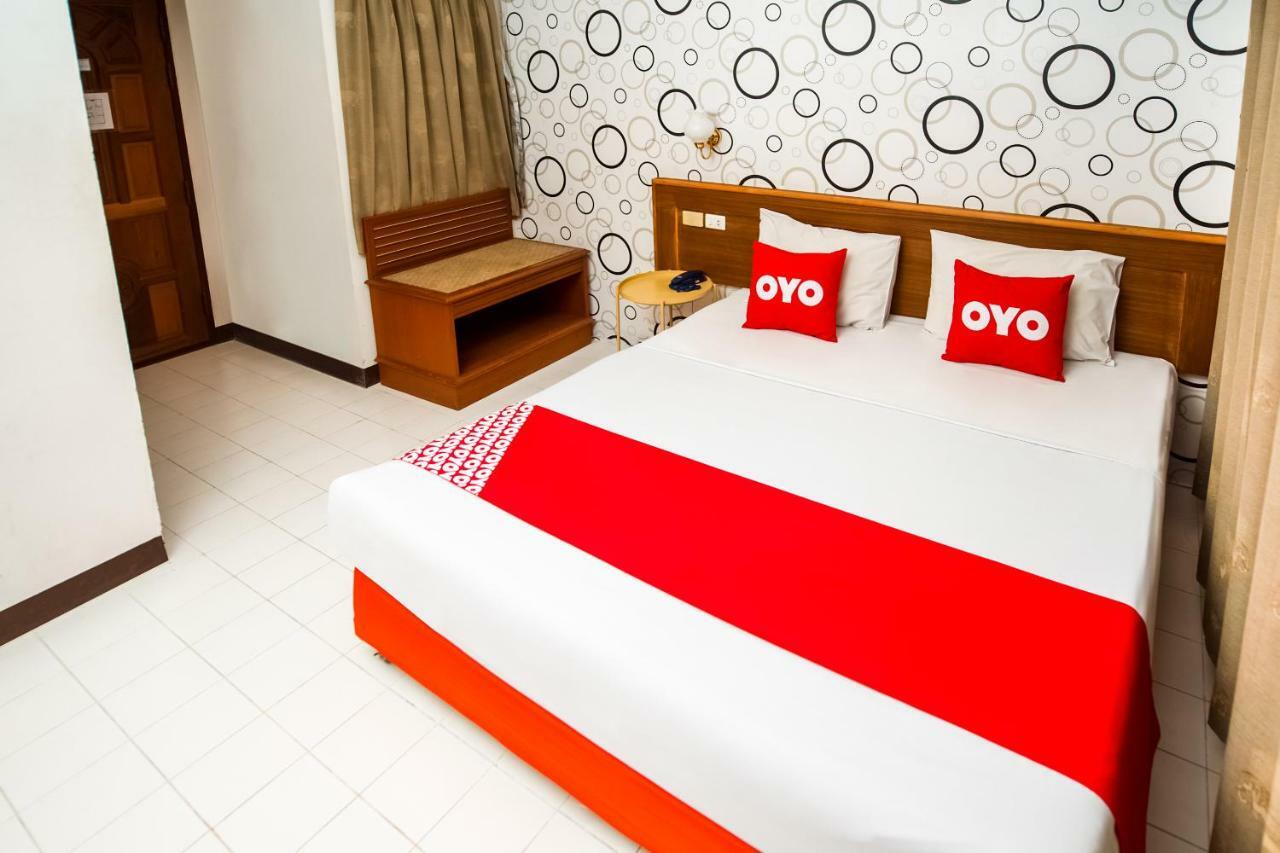 Phuket Oyo 320 Regent 2002 Guest House מראה חיצוני תמונה