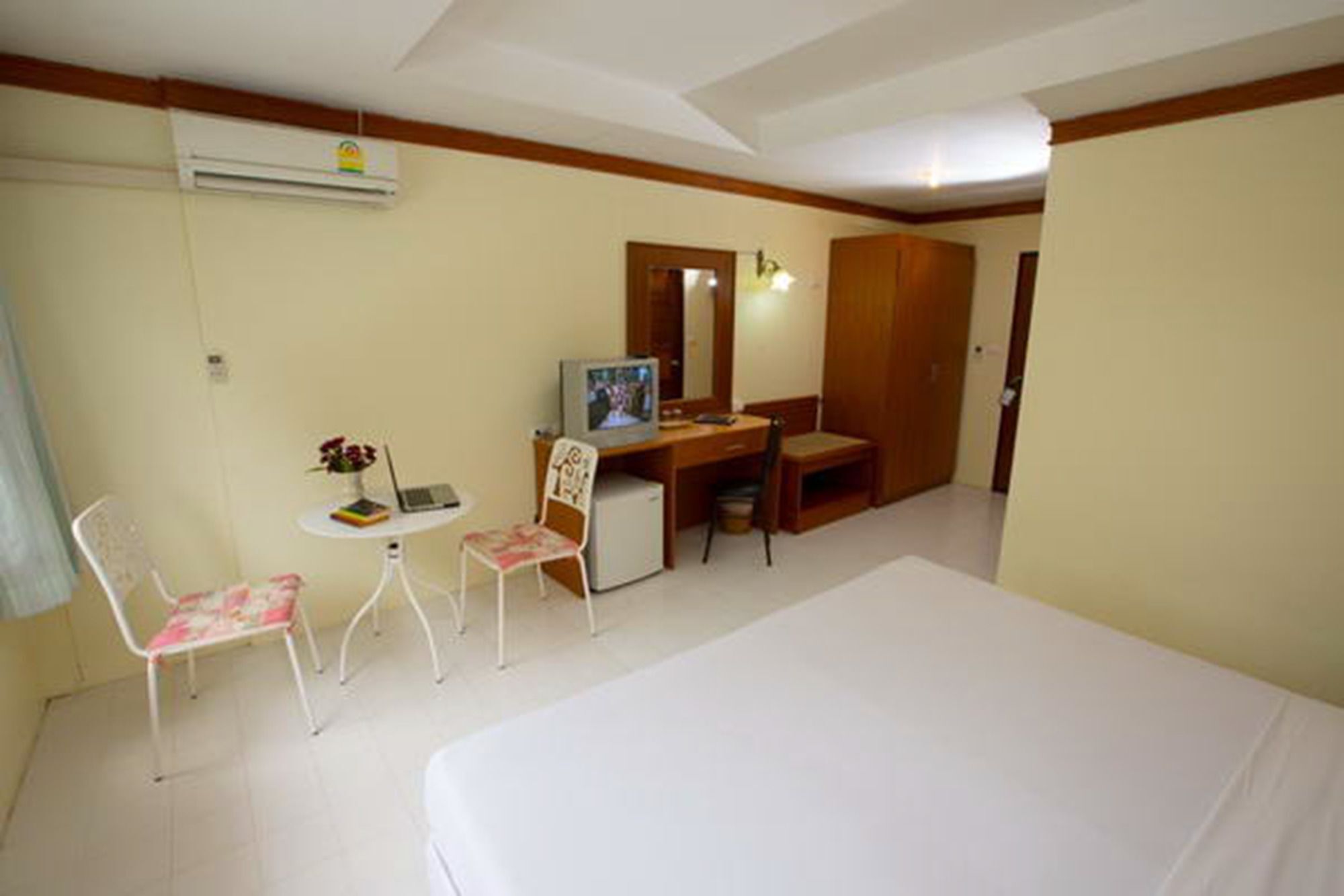 Phuket Oyo 320 Regent 2002 Guest House מראה חיצוני תמונה